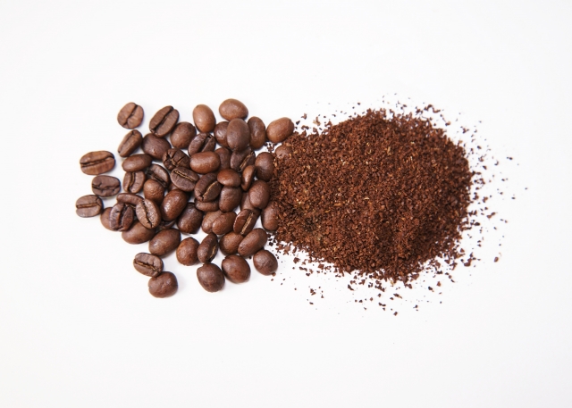 インスタントコーヒーの粉が固まる 湿気が原因 夏のコーヒー保存方法を紹介 知恵の海